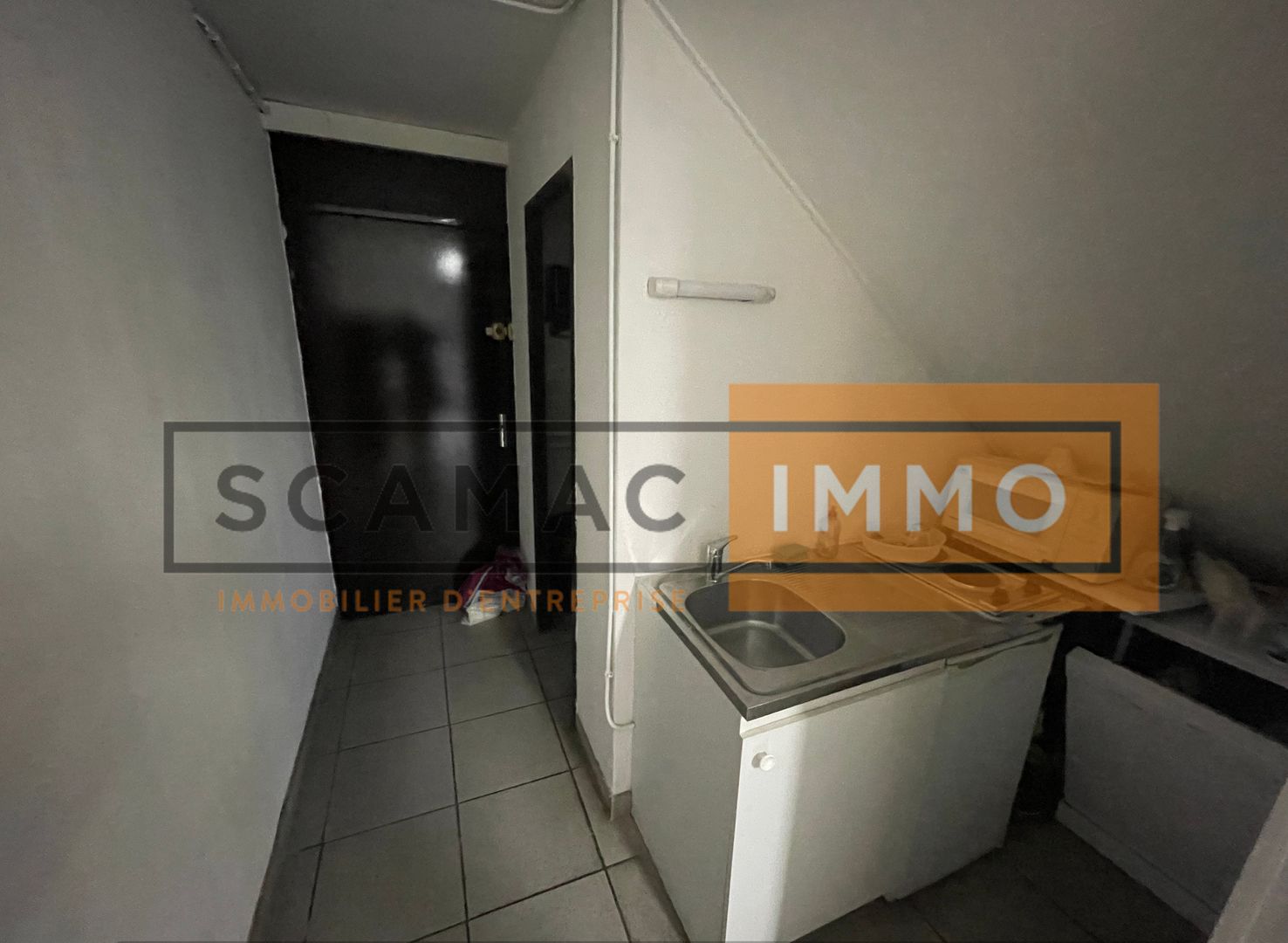 local d'activités de 630m², Quincy-Voisins (Seine-et-Marne)