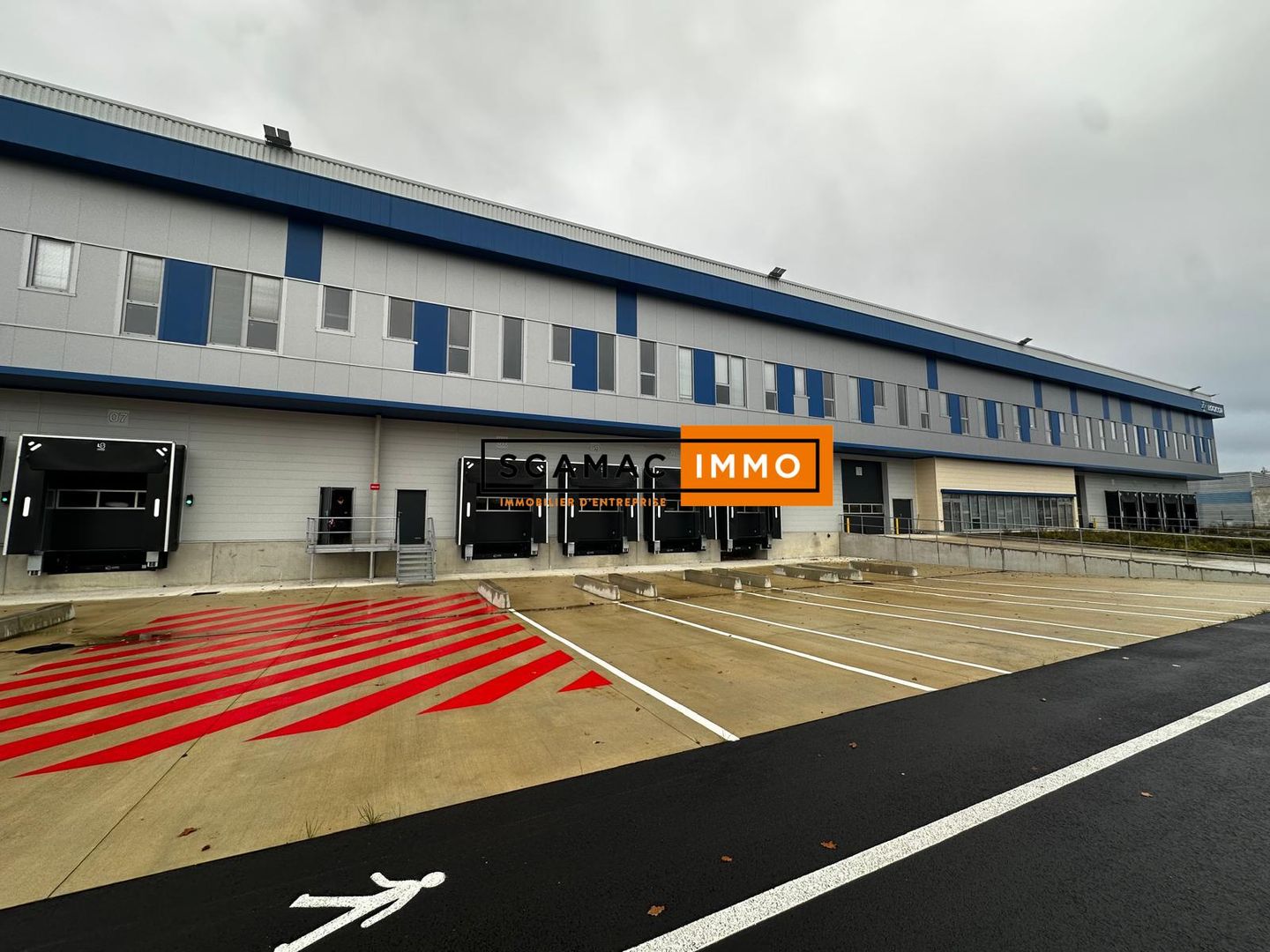 local d'activités de 3&nbsp;445m², Conflans-Sainte-Honorine (Yvelines)