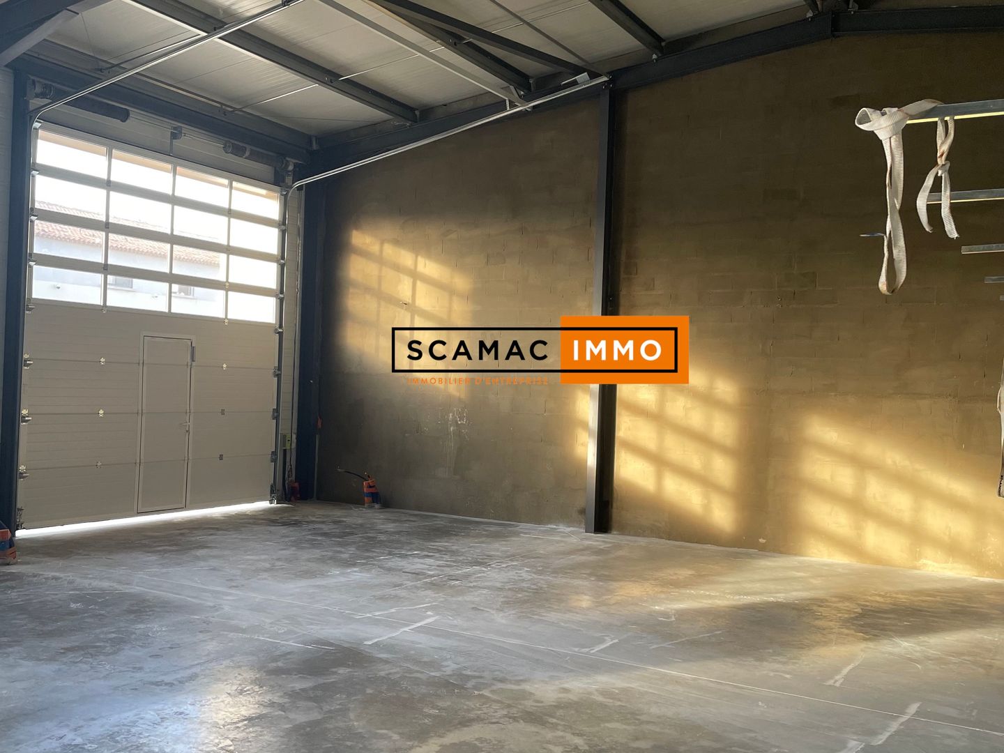 entrepôt de 114m², La Crau (Var)