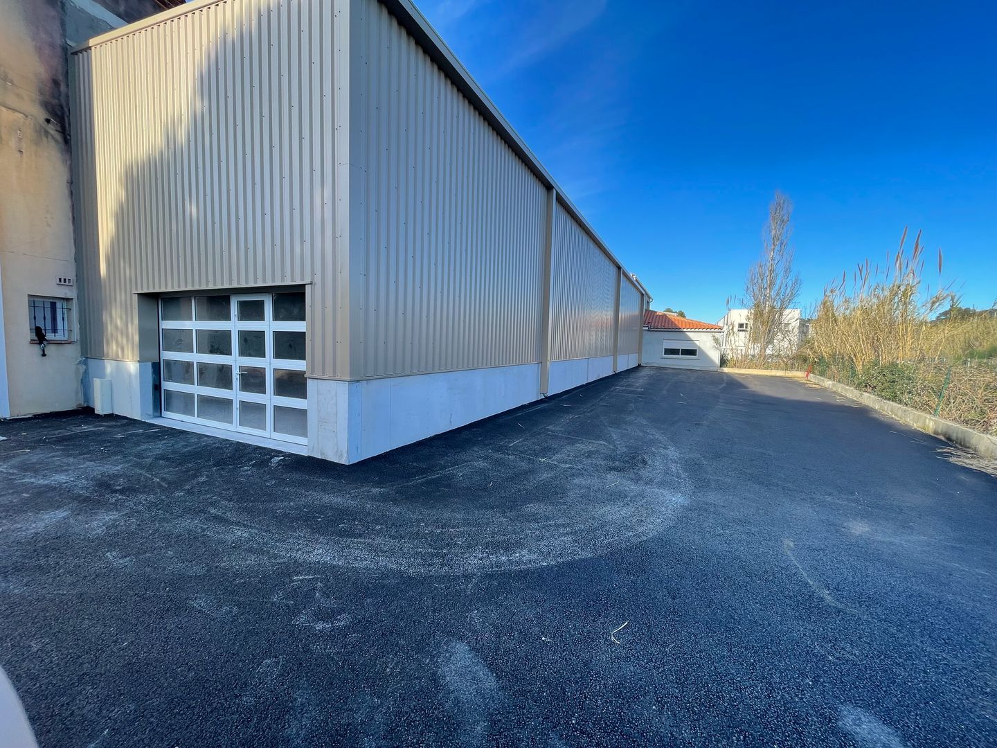 entrepôt de 111m², La Crau (Var)