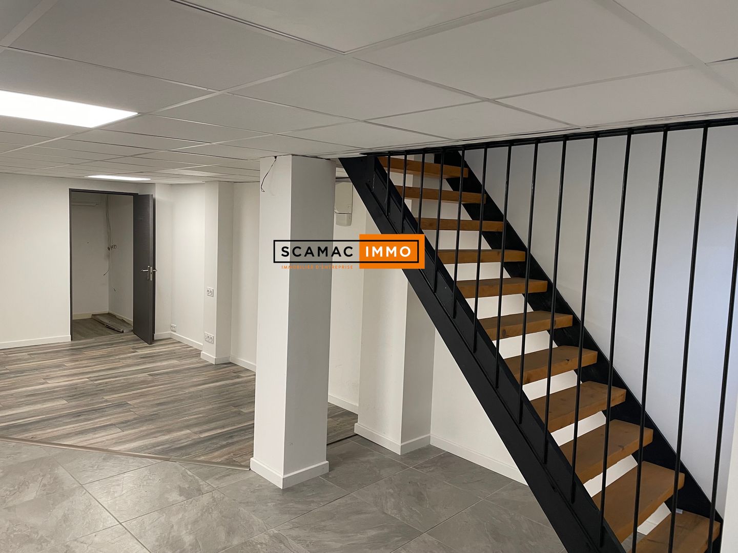 local d'activités de 188m², La Crau (Var)