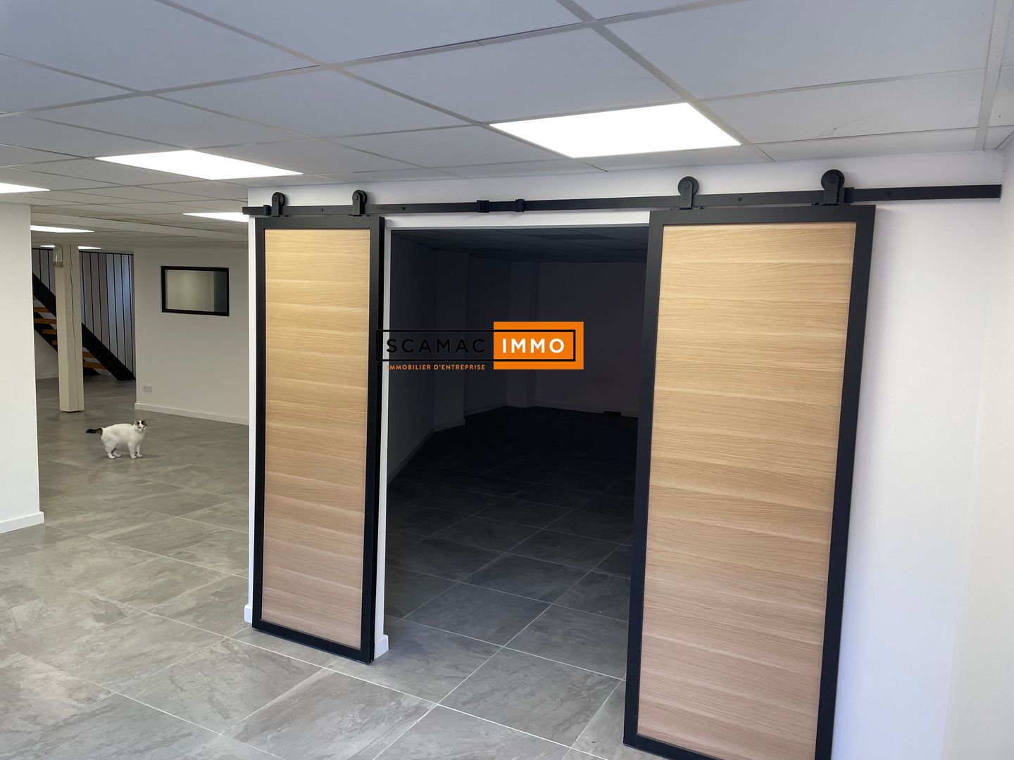 local d'activités de 188m², La Crau (Var)