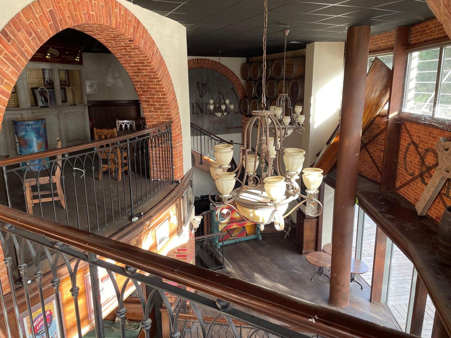 local commercial de 540m², Fréjus (Var)