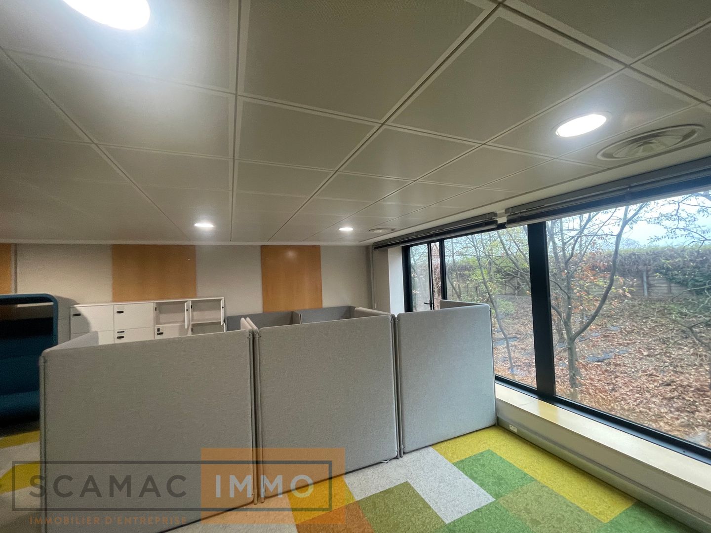 bureau de 50m², Évry (Essonne)