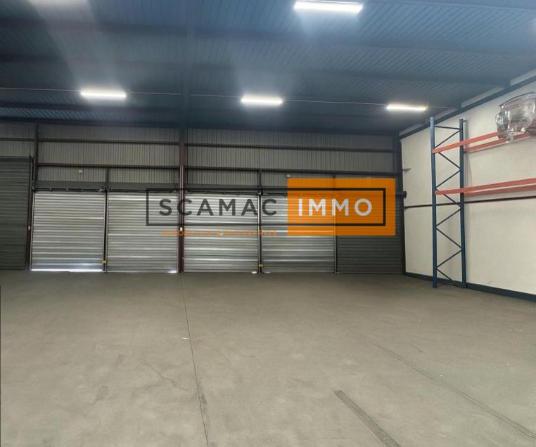 local d'activités de 1 460m², Villeneuve-la-Garenne (Hauts-de-Seine)