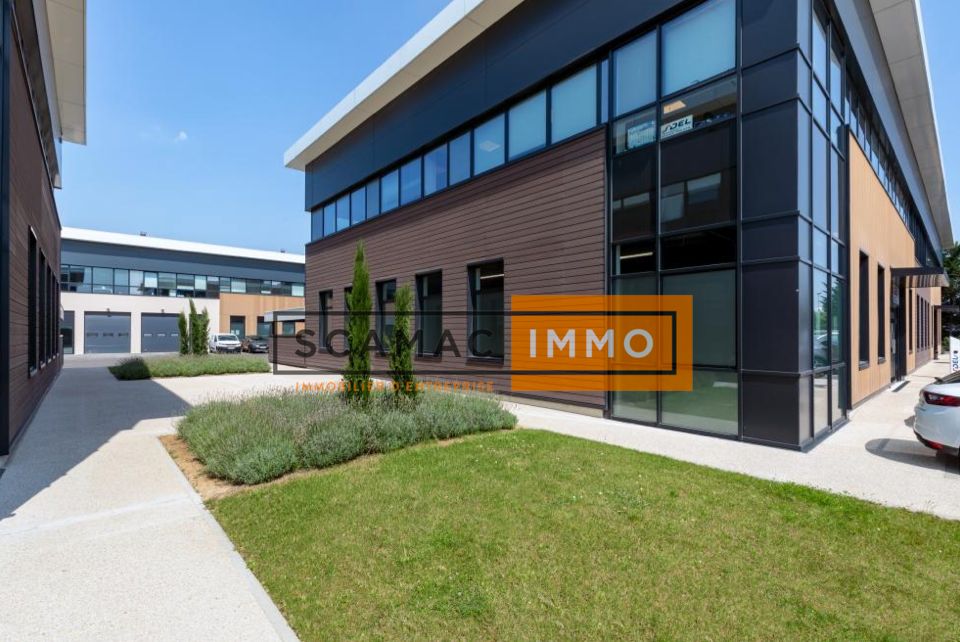local d'activités de 797m², Gennevilliers (Hauts-de-Seine)