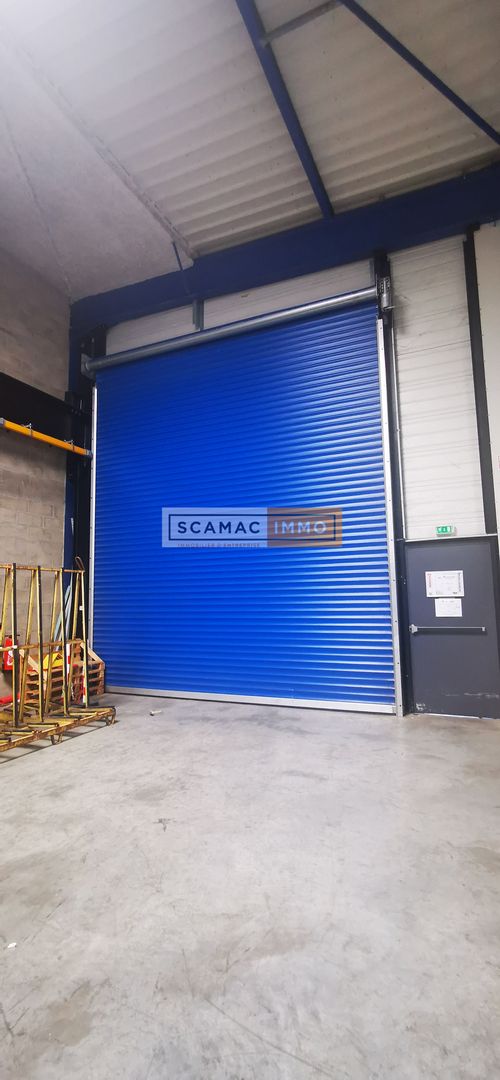 entrepôt de 3&nbsp;335m², Alfortville (Val-de-Marne)