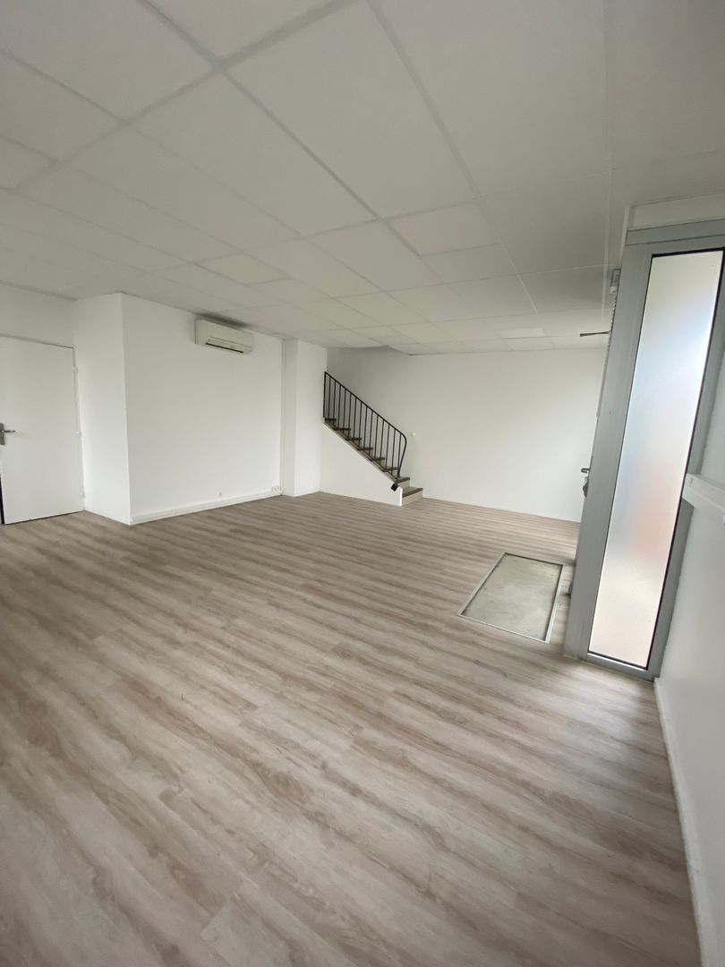 local commercial de 136m², Arcueil (Val-de-Marne)