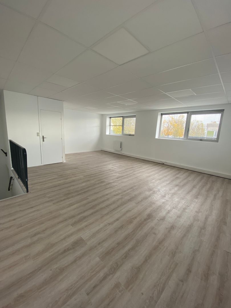 local commercial de 136m², Arcueil (Val-de-Marne)