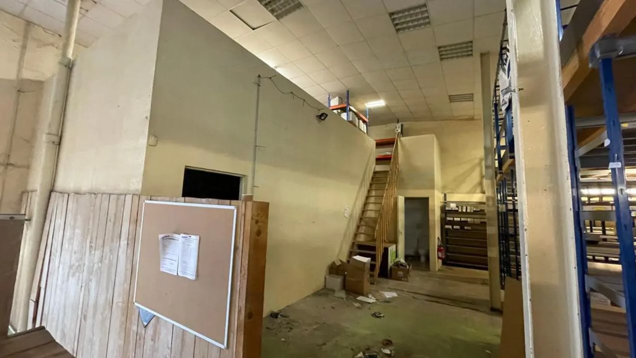 local d'activités de 474m², Chambourcy (Yvelines)