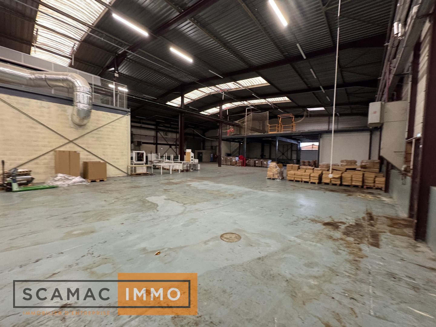 entrepôt de 3&nbsp;065m², Bondoufle (Essonne)