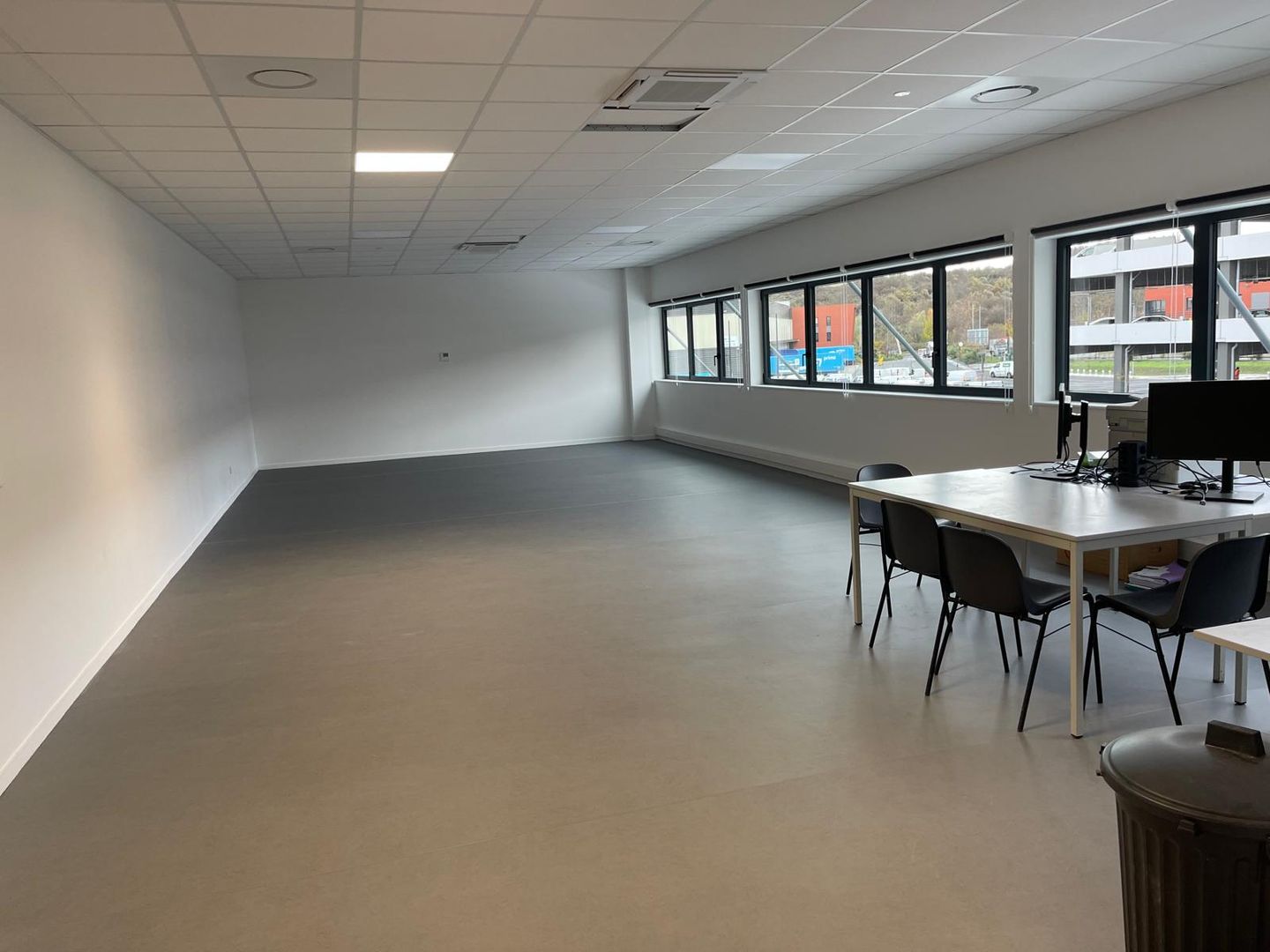 entrepôt de 1 591m², Aulnay-sous-Bois (Seine-Saint-Denis)