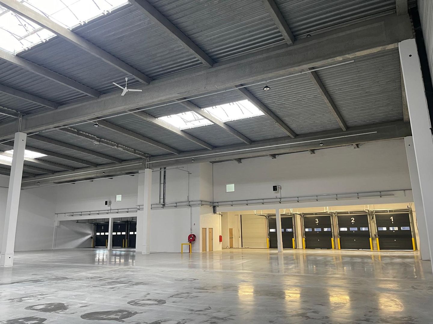 entrepôt de 1 591m², Aulnay-sous-Bois (Seine-Saint-Denis)
