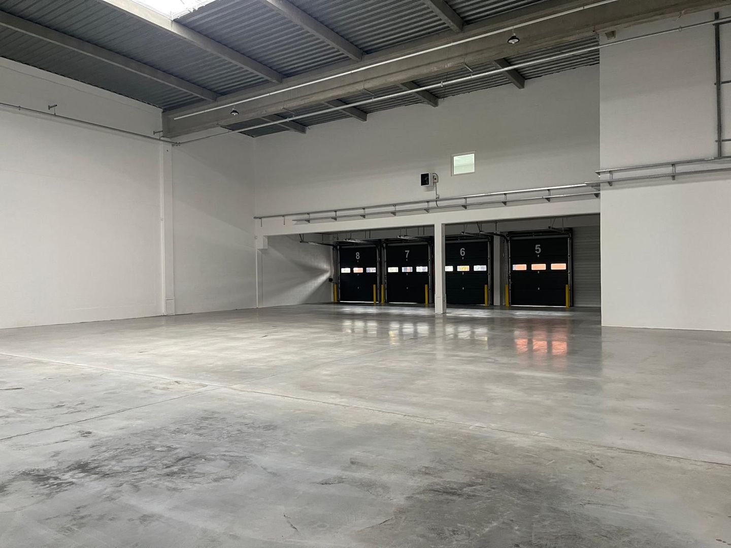 entrepôt de 1 591m², Aulnay-sous-Bois (Seine-Saint-Denis)