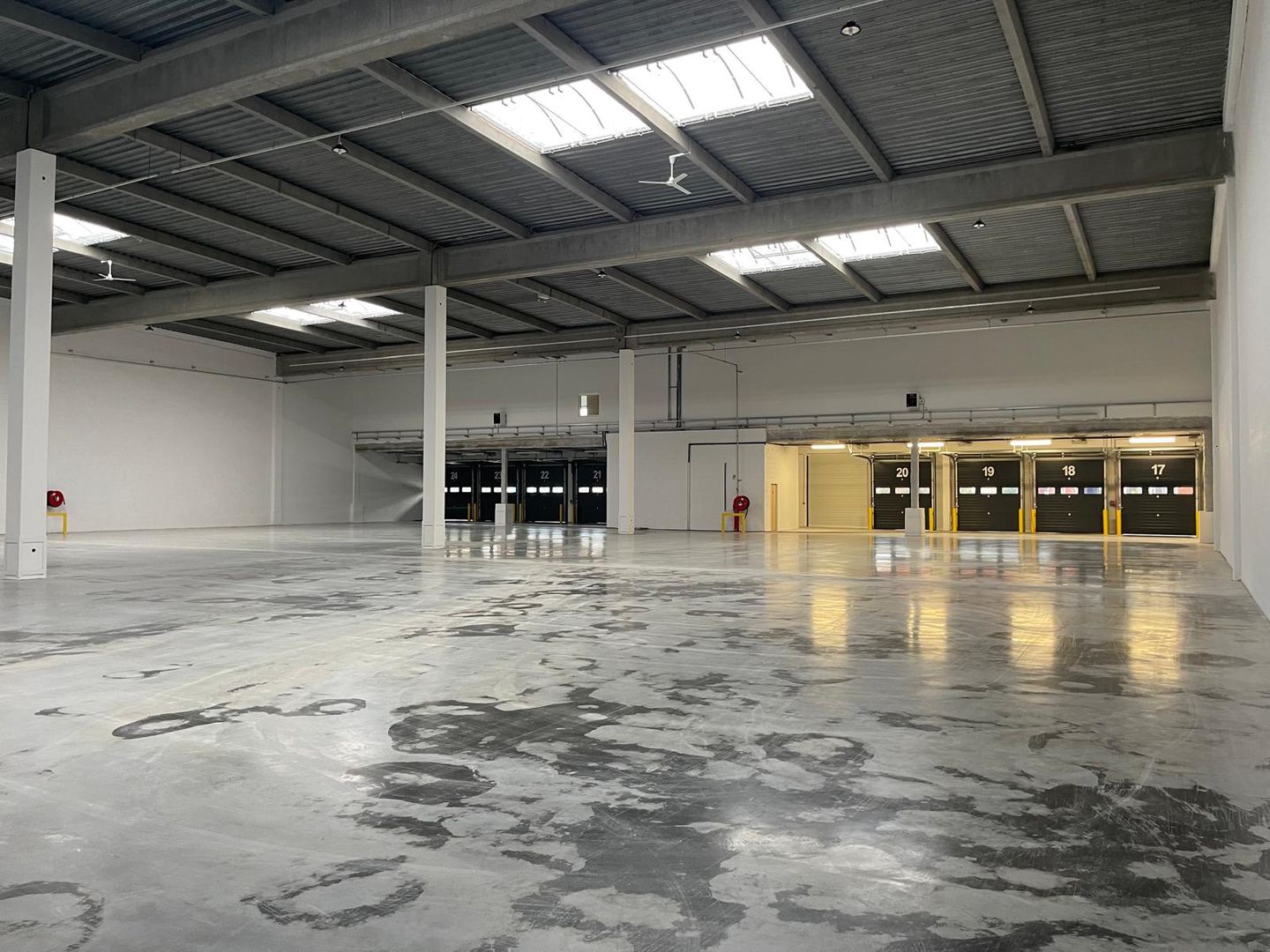entrepôt de 2 010m², Aulnay-sous-Bois (Seine-Saint-Denis)