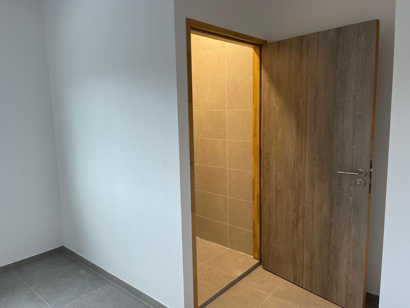 entrepôt de 2 010m², Aulnay-sous-Bois (Seine-Saint-Denis)