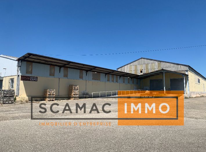 entrepôt de 2&nbsp;030m², Aramon (Gard)