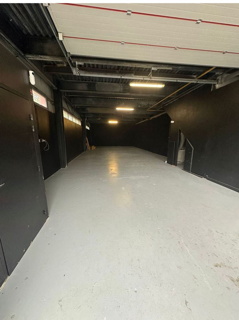 entrepôt de 270m², Sartrouville (Yvelines)