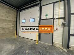 local d'activités de 405m², Aubergenville (Yvelines)