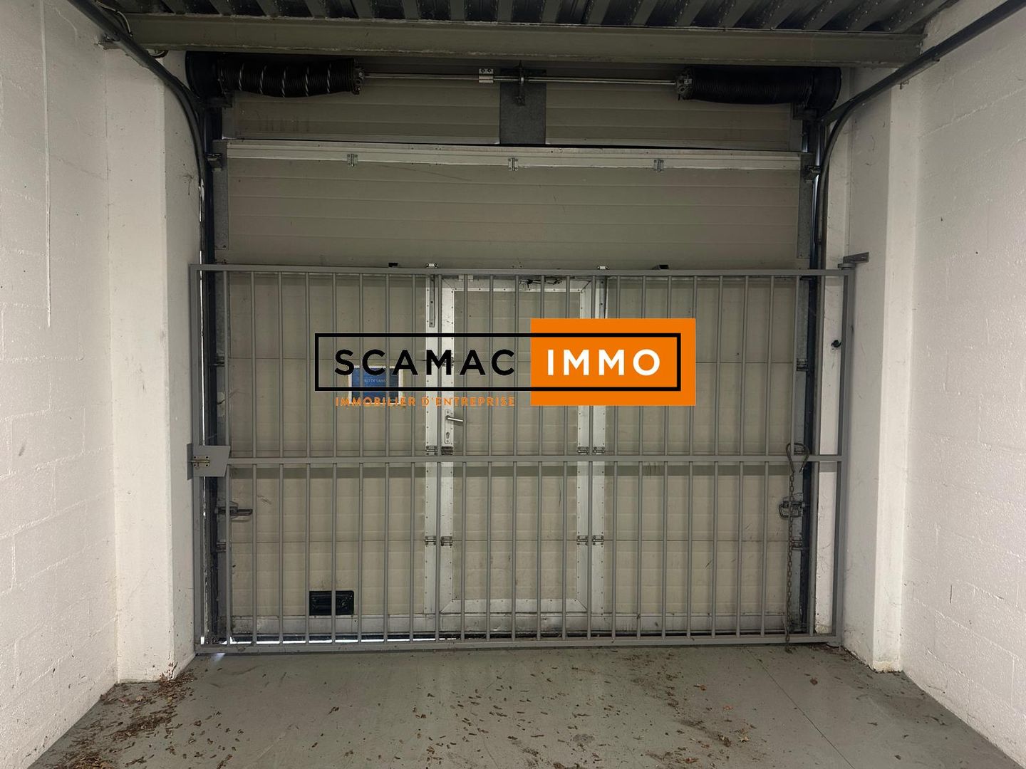 local d'activités de 535m², Poissy (Yvelines)