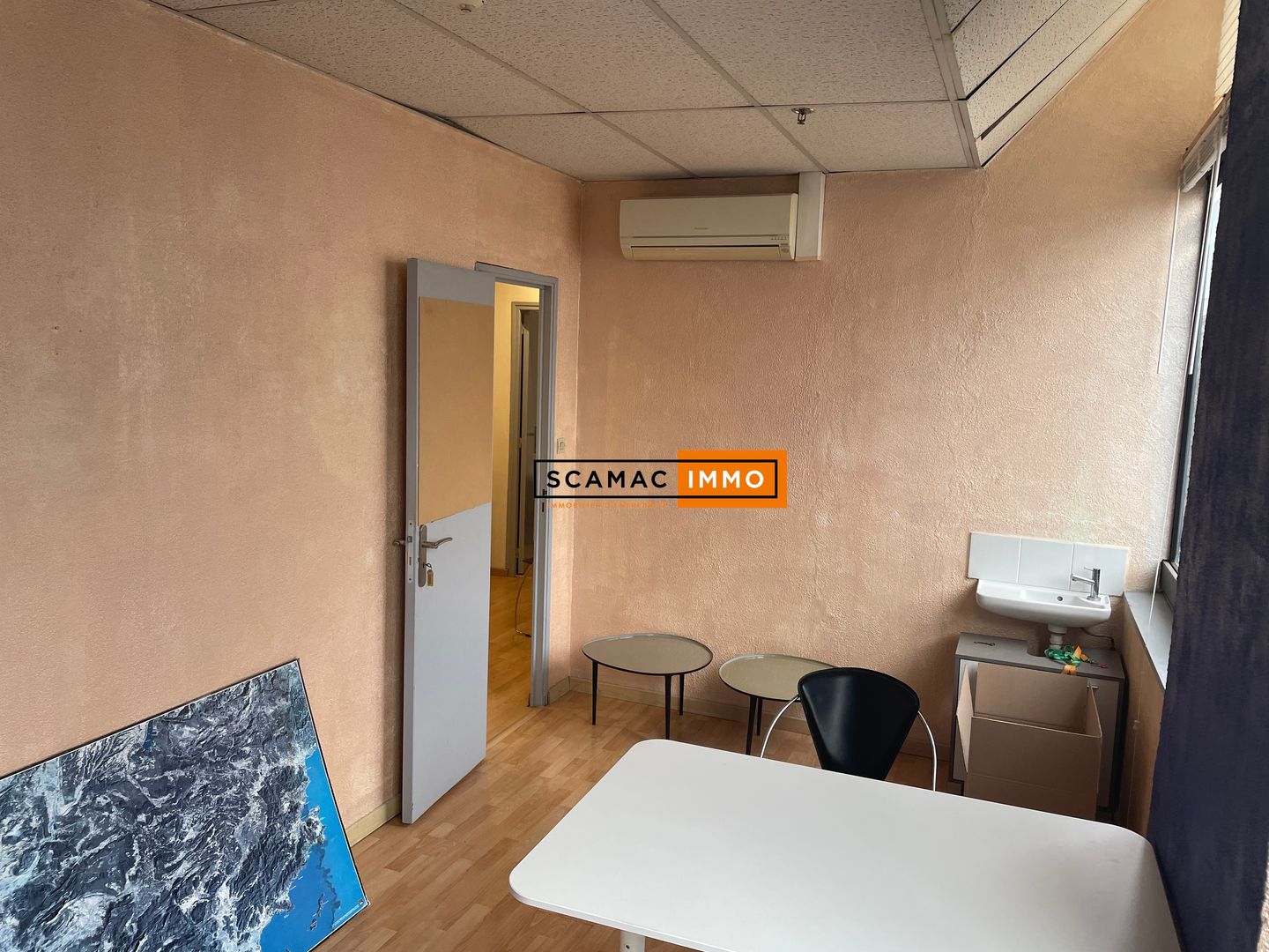 bureau de 50m², Hyères (Var)