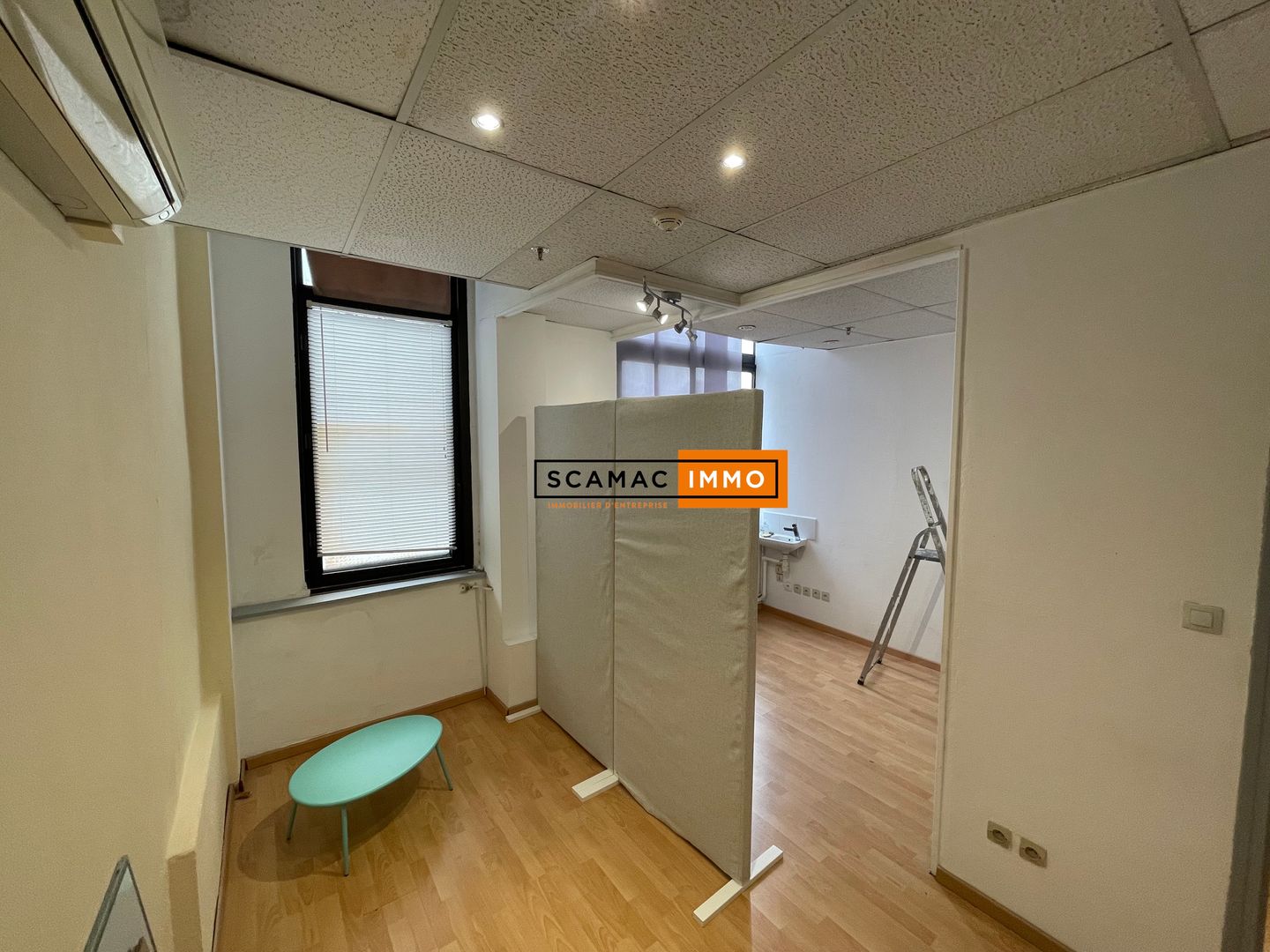 bureau de 50m², Hyères (Var)