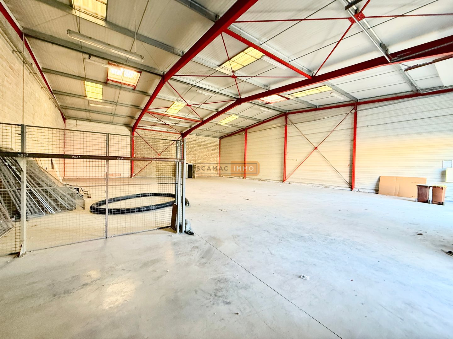 entrepôt de 450m², Le Muy (Var)