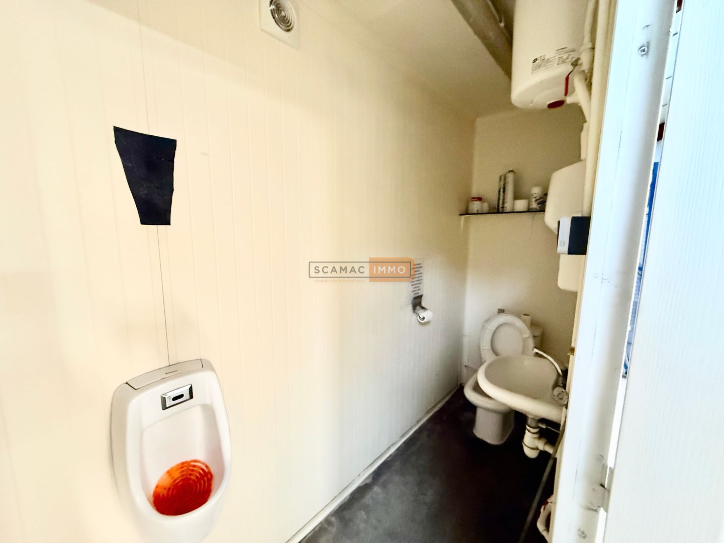 local d'activités de 370m², Le Muy (Var)