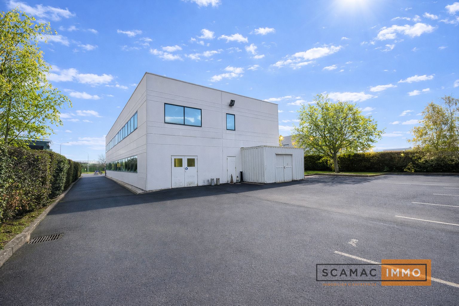 locaux mixtes de 1&nbsp;008m², Morangis (Essonne)