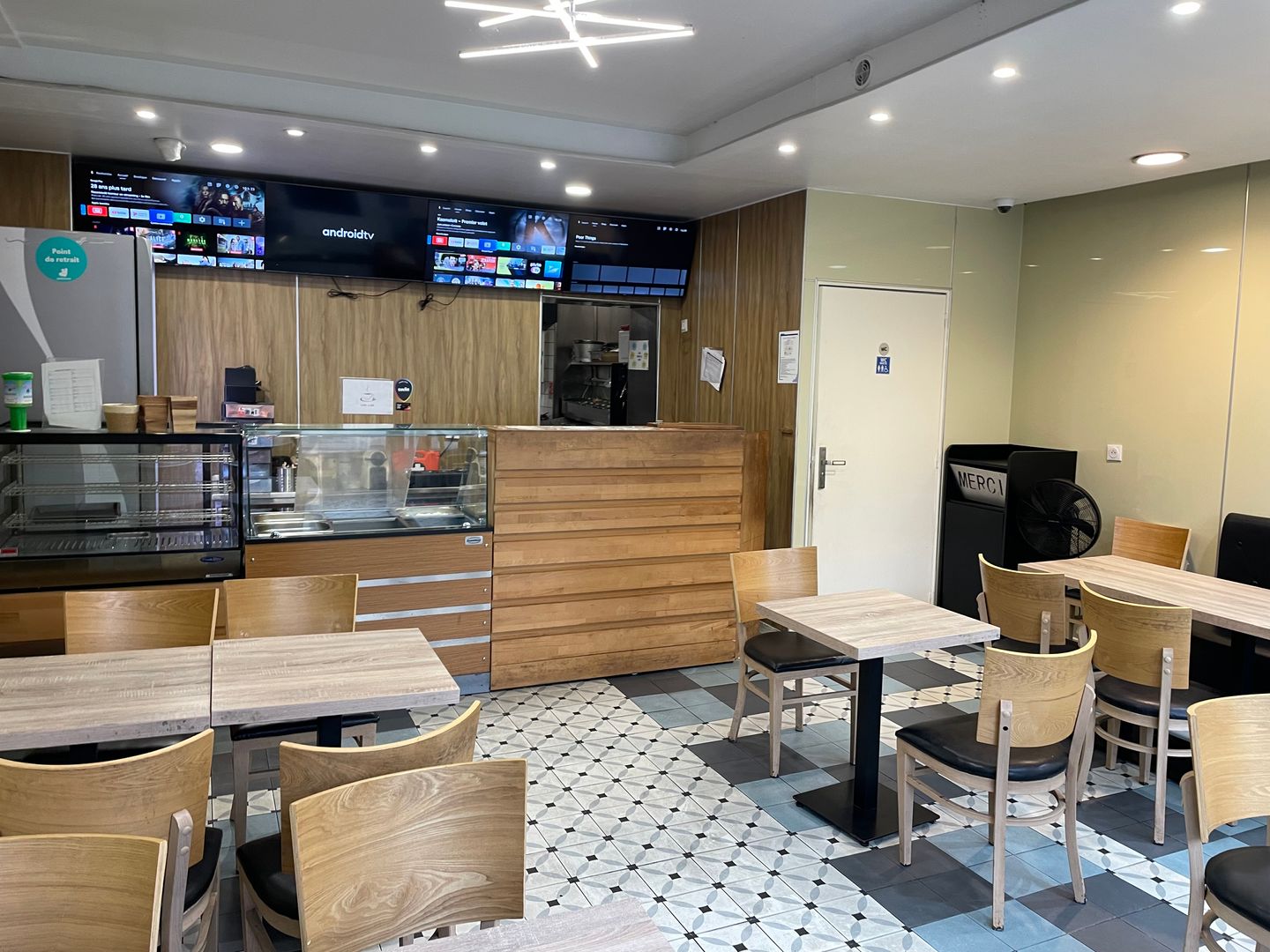 local commercial de 173m², L'Île-Saint-Denis (Seine-Saint-Denis)