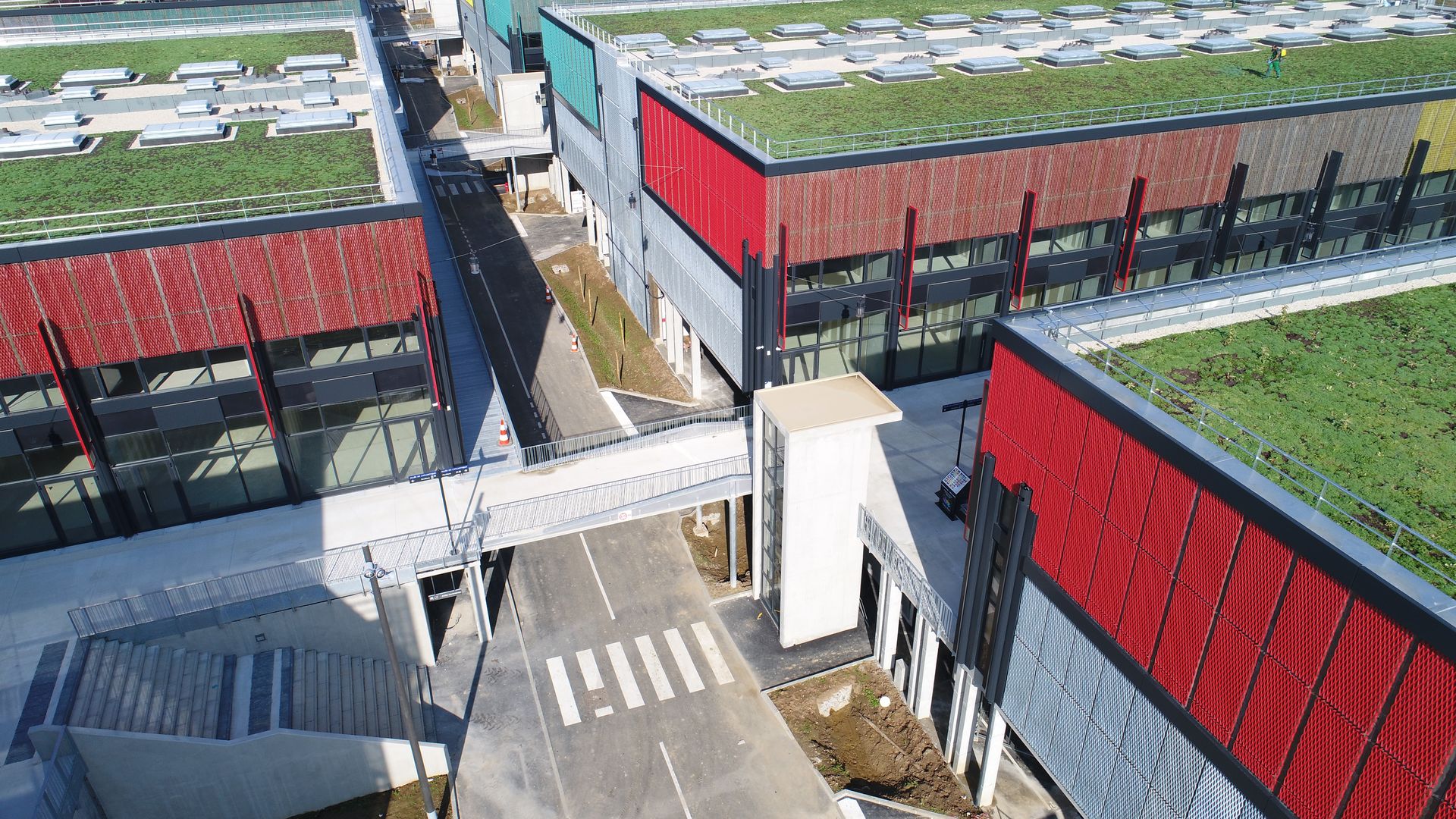 local commercial de 202m², Tremblay-en-France (Seine-Saint-Denis)