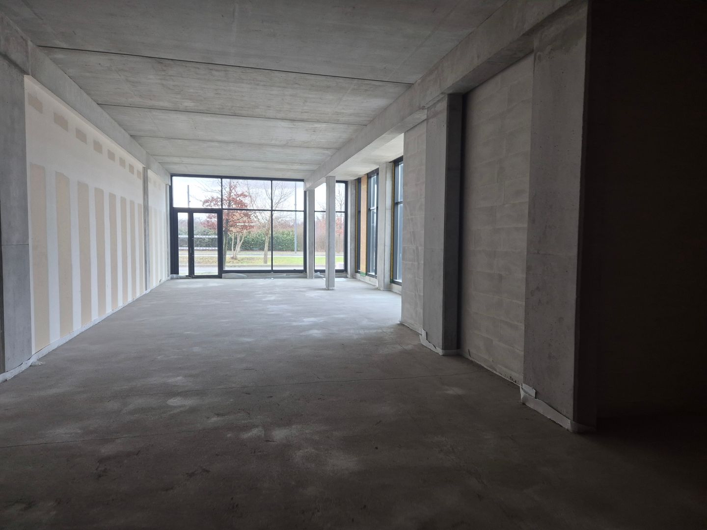 locaux mixtes de 286m², Tremblay-en-France (Seine-Saint-Denis)