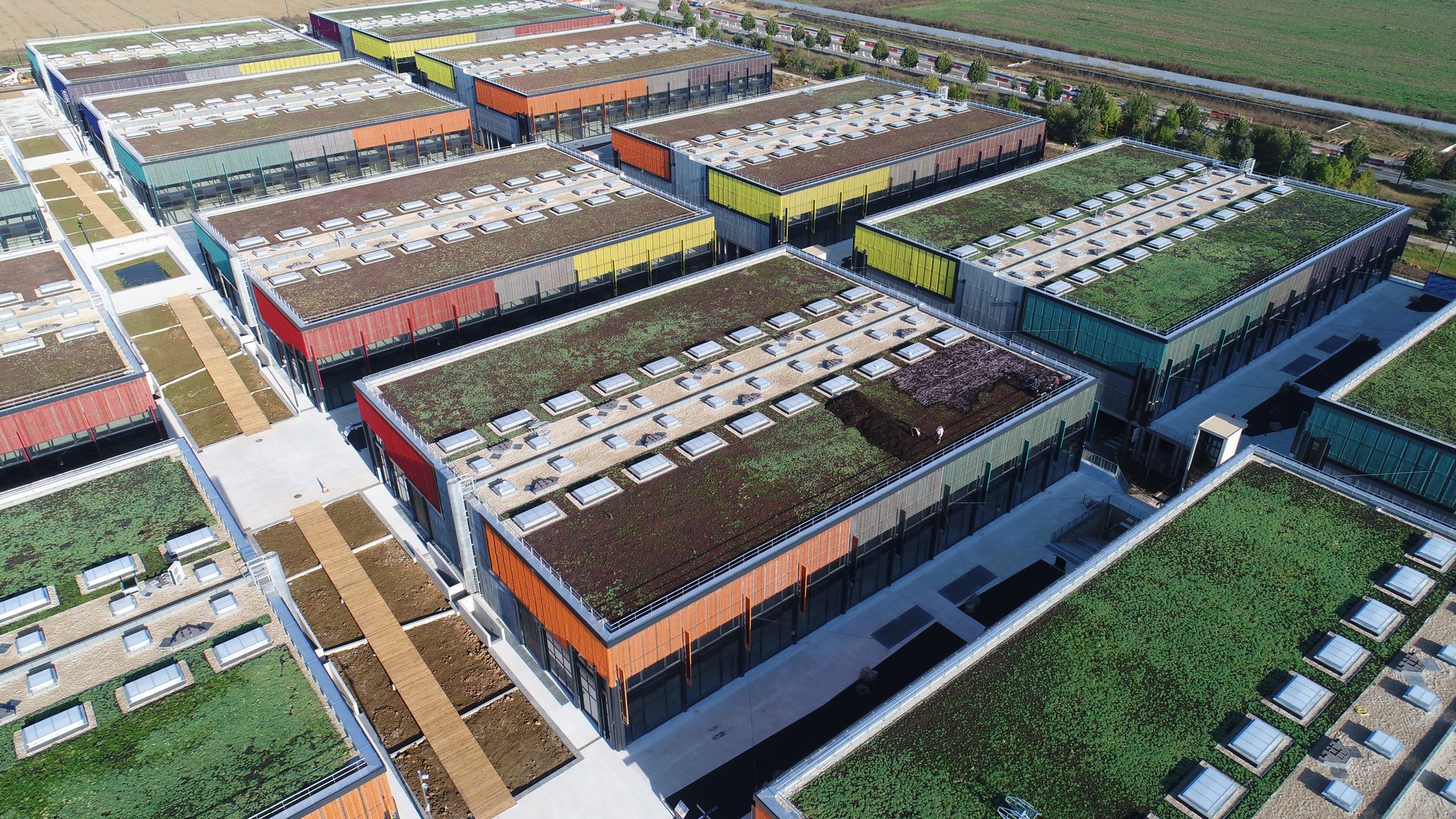 local commercial de 276m², Tremblay-en-France (Seine-Saint-Denis)