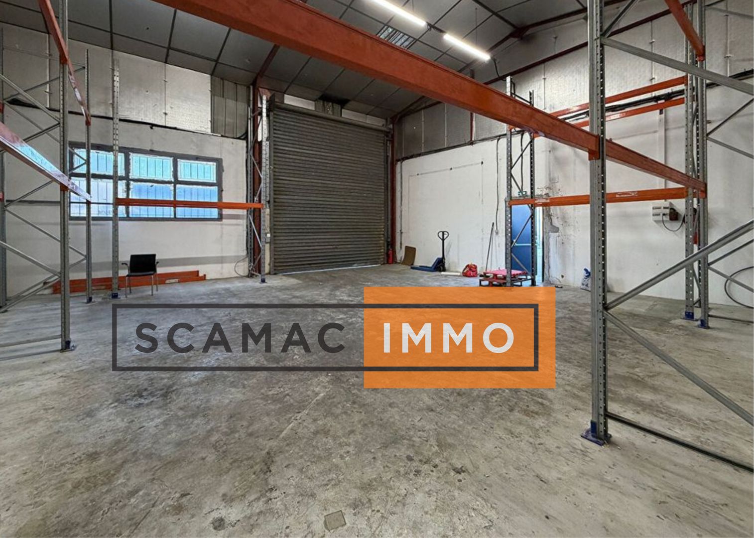 local d'activités de 100m², Le Thillay (Val-d'Oise)