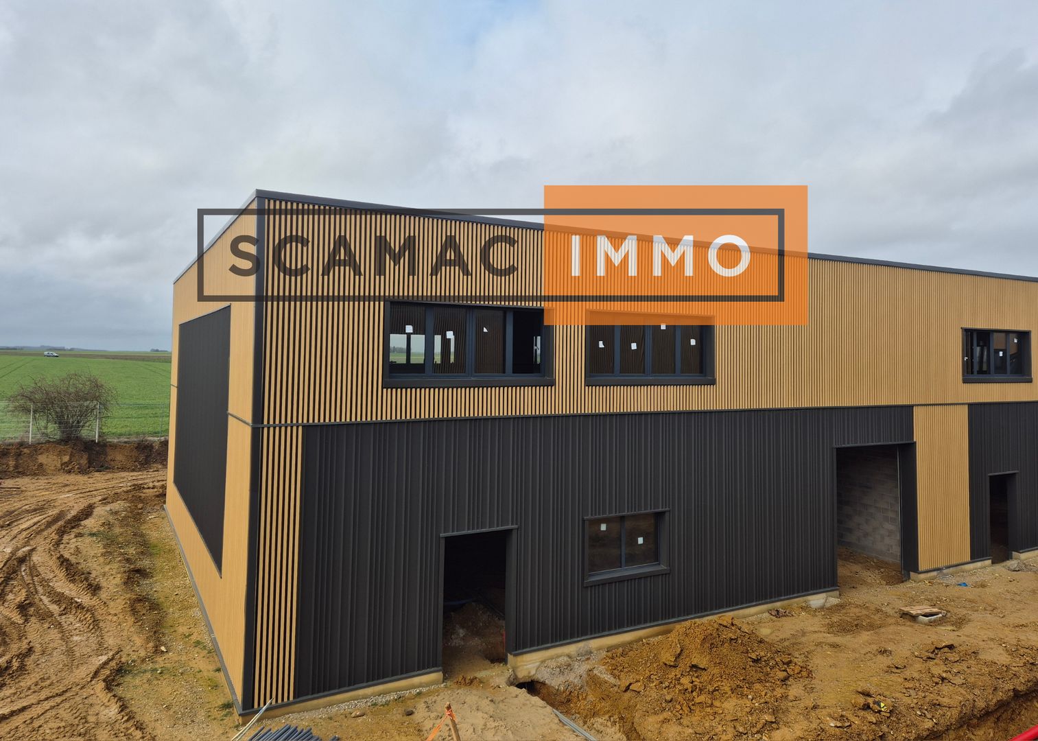 local d'activités de 390m², Amblainville (Oise)