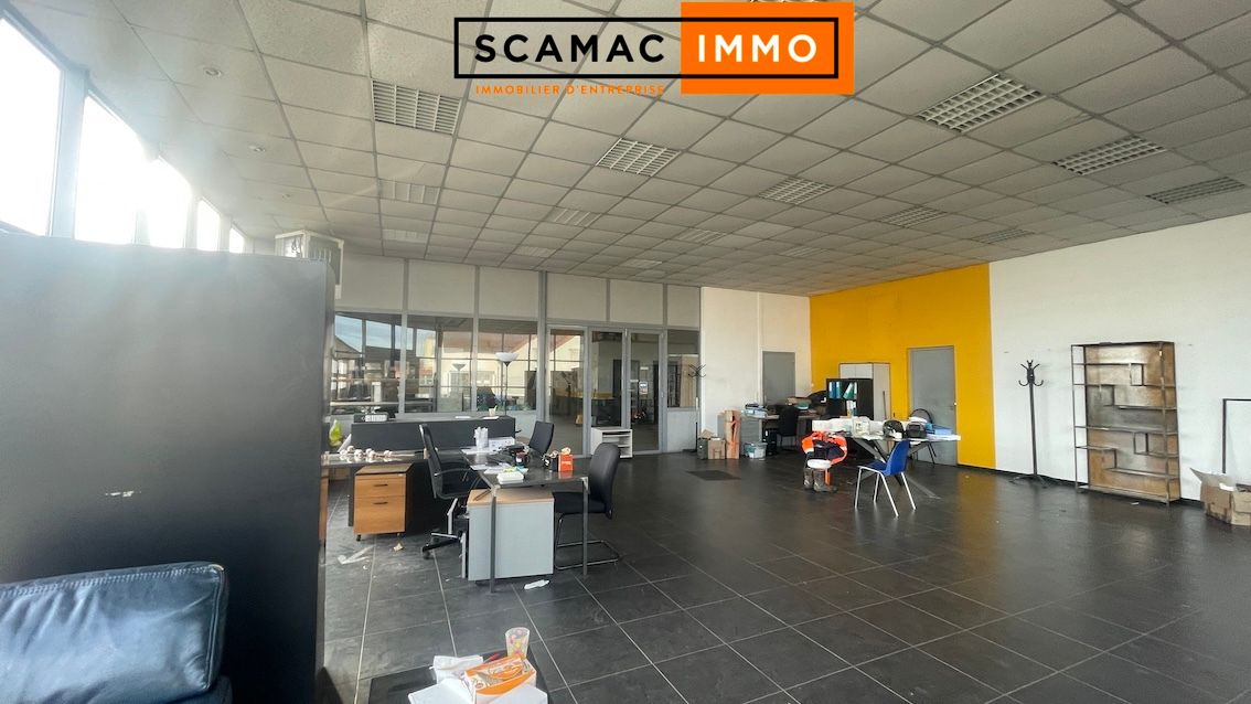 locaux mixtes de 625m², Milly-la-Forêt (Essonne)