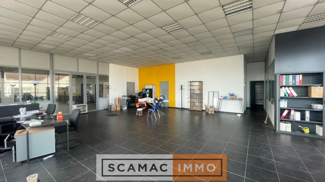 locaux mixtes de 625m², Milly-la-Forêt (Essonne)