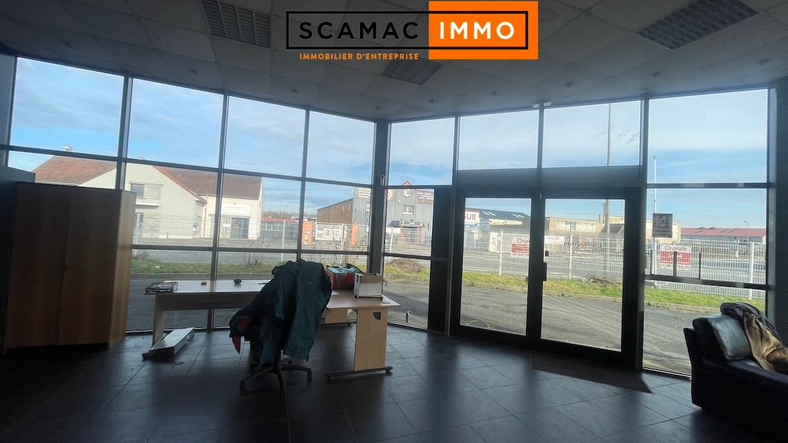 locaux mixtes de 625m², Milly-la-Forêt (Essonne)