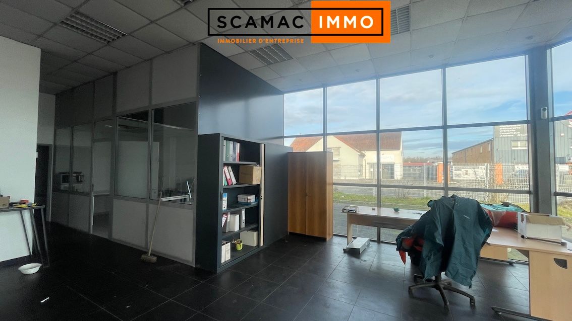 locaux mixtes de 625m², Milly-la-Forêt (Essonne)