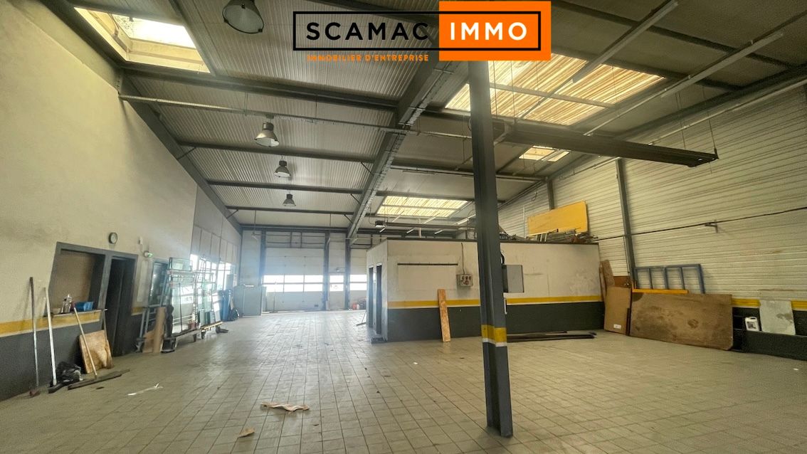 locaux mixtes de 625m², Milly-la-Forêt (Essonne)