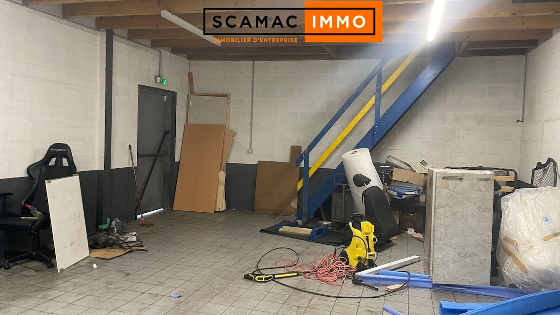locaux mixtes de 625m², Milly-la-Forêt (Essonne)