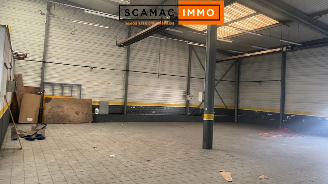 locaux mixtes de 625m², Milly-la-Forêt (Essonne)