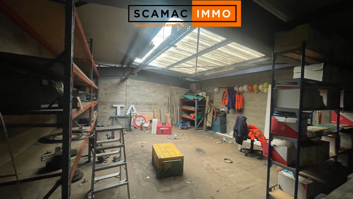 locaux mixtes de 625m², Milly-la-Forêt (Essonne)