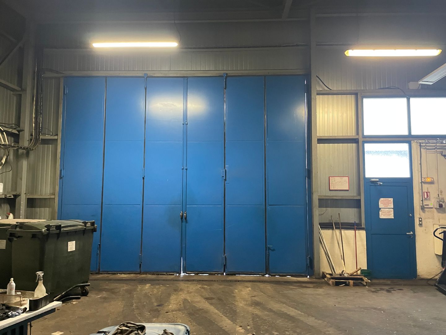 entrepôt de 1&nbsp;850m², Presles (Val-d'Oise)