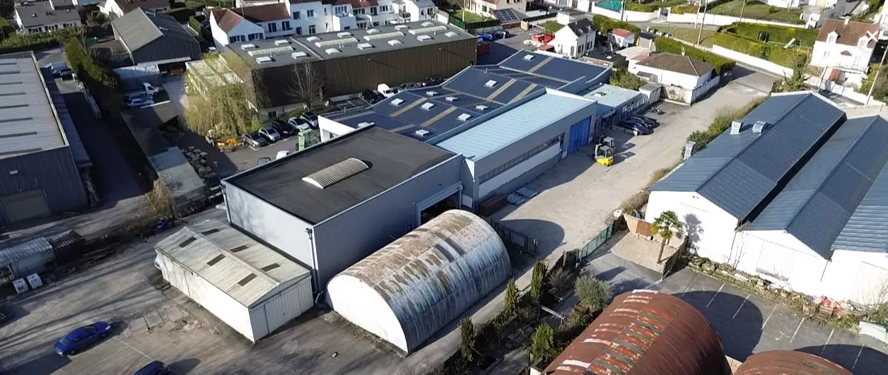 entrepôt de 1&nbsp;850m², Presles (Val-d'Oise)