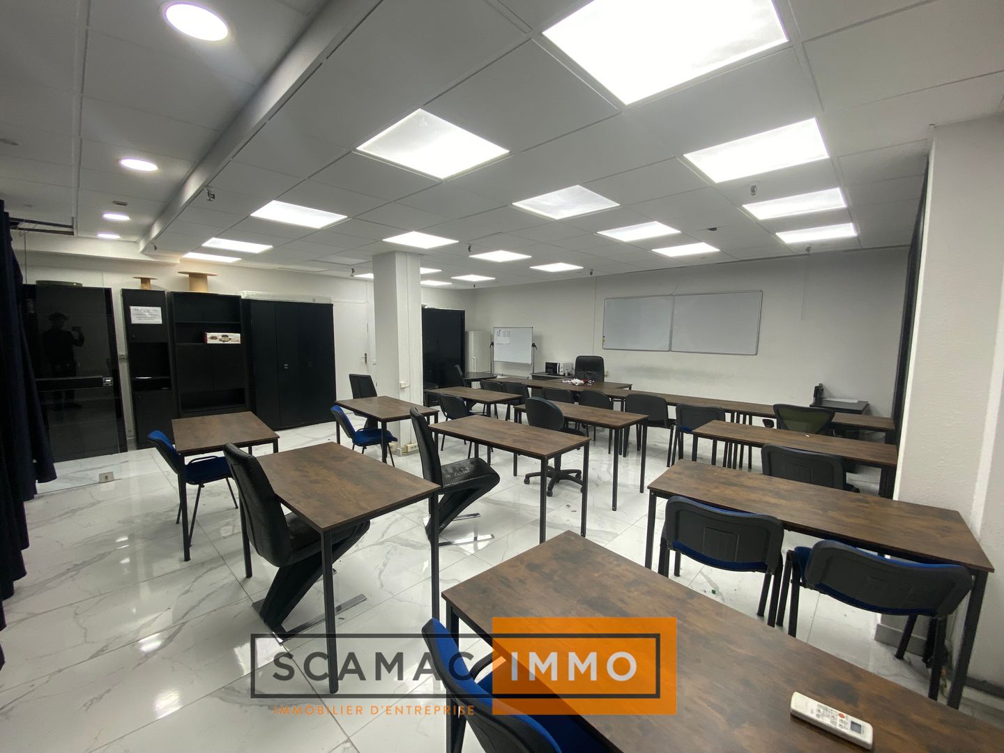 local commercial de 200m², Marseille 8 (Bouches-du-Rhône)