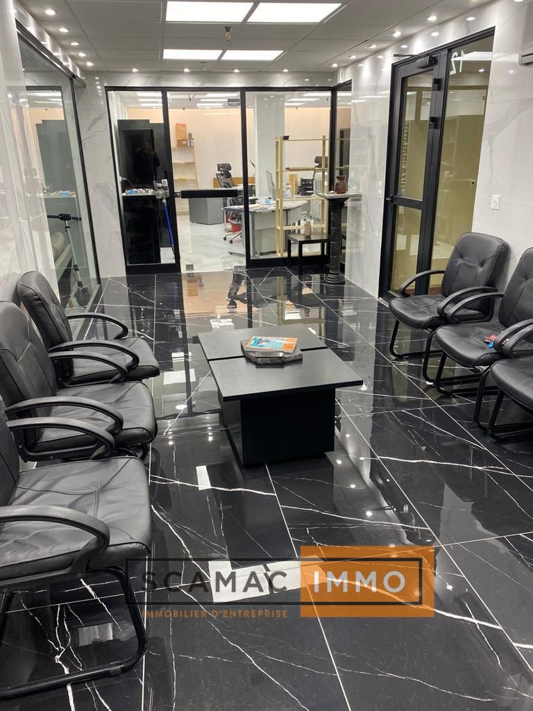 local commercial de 200m², Marseille 8 (Bouches-du-Rhône)