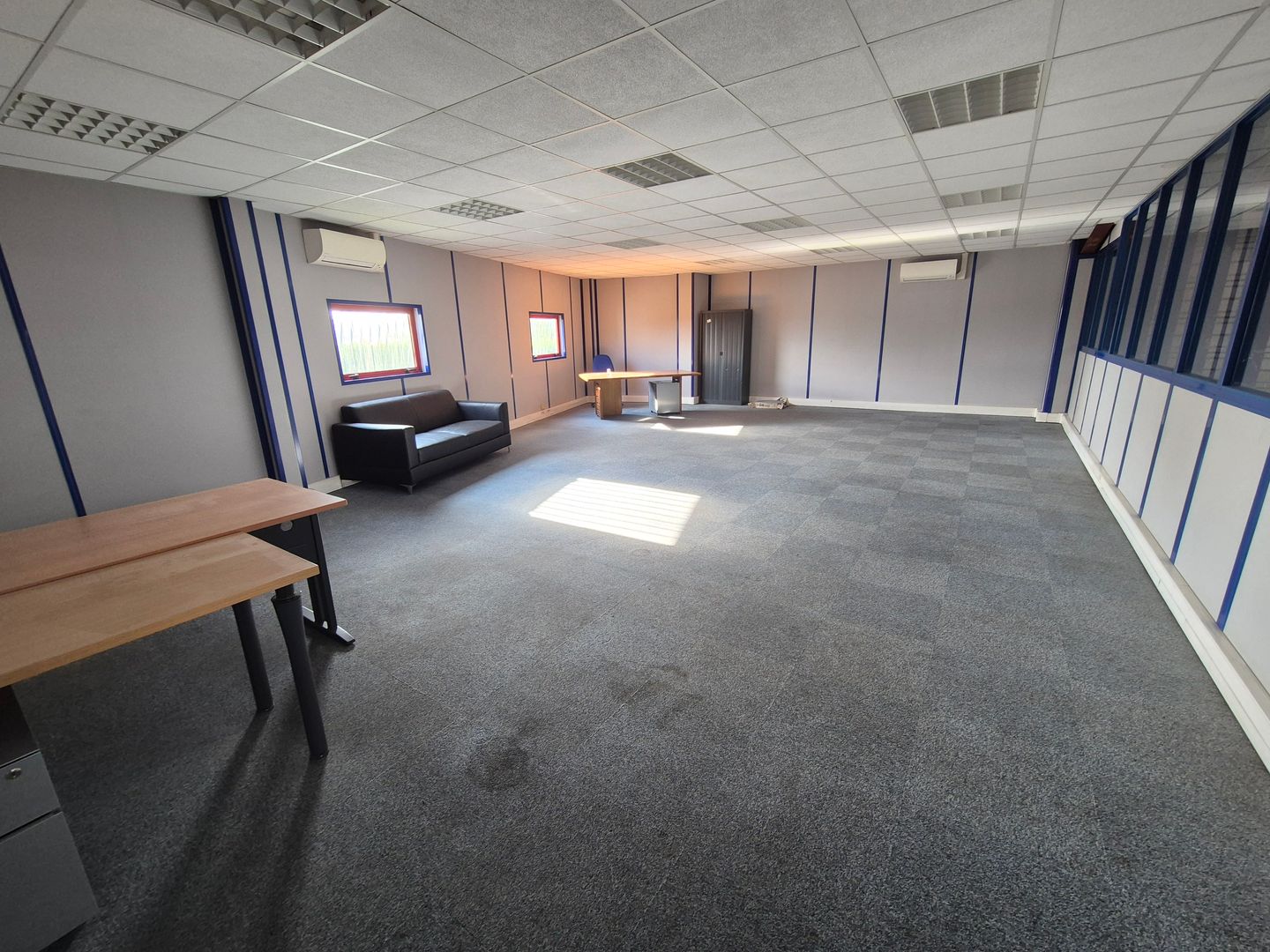 local d'activités de 370m², Saint-Soupplets (Seine-et-Marne)