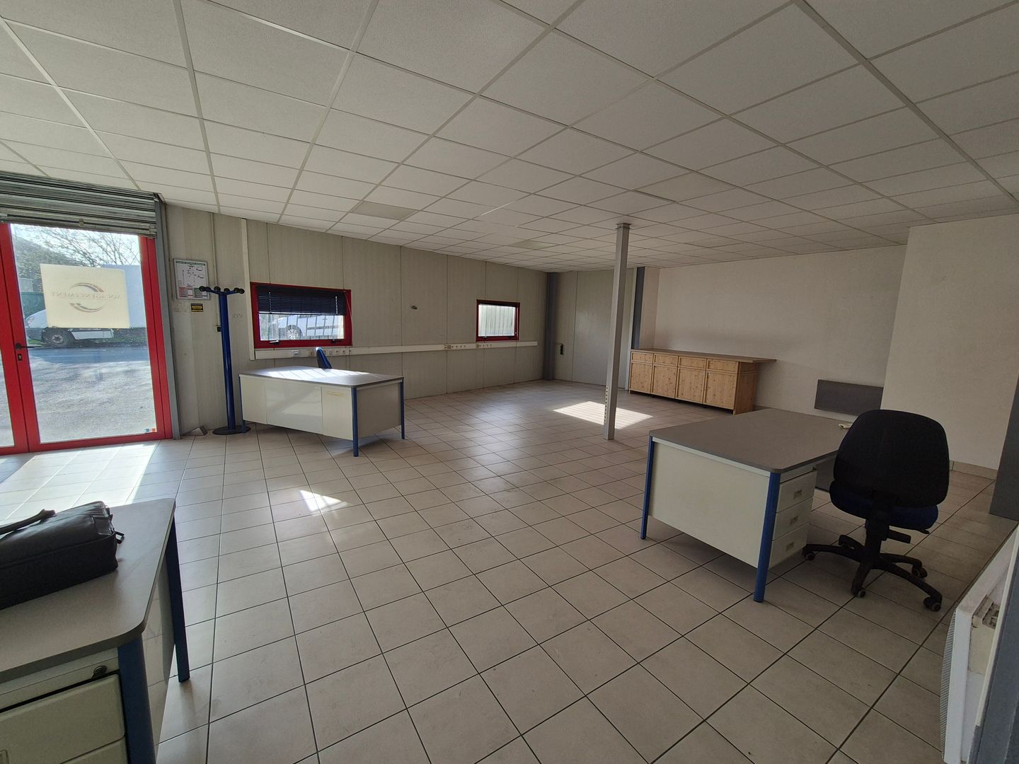 local d'activités de 370m², Saint-Soupplets (Seine-et-Marne)