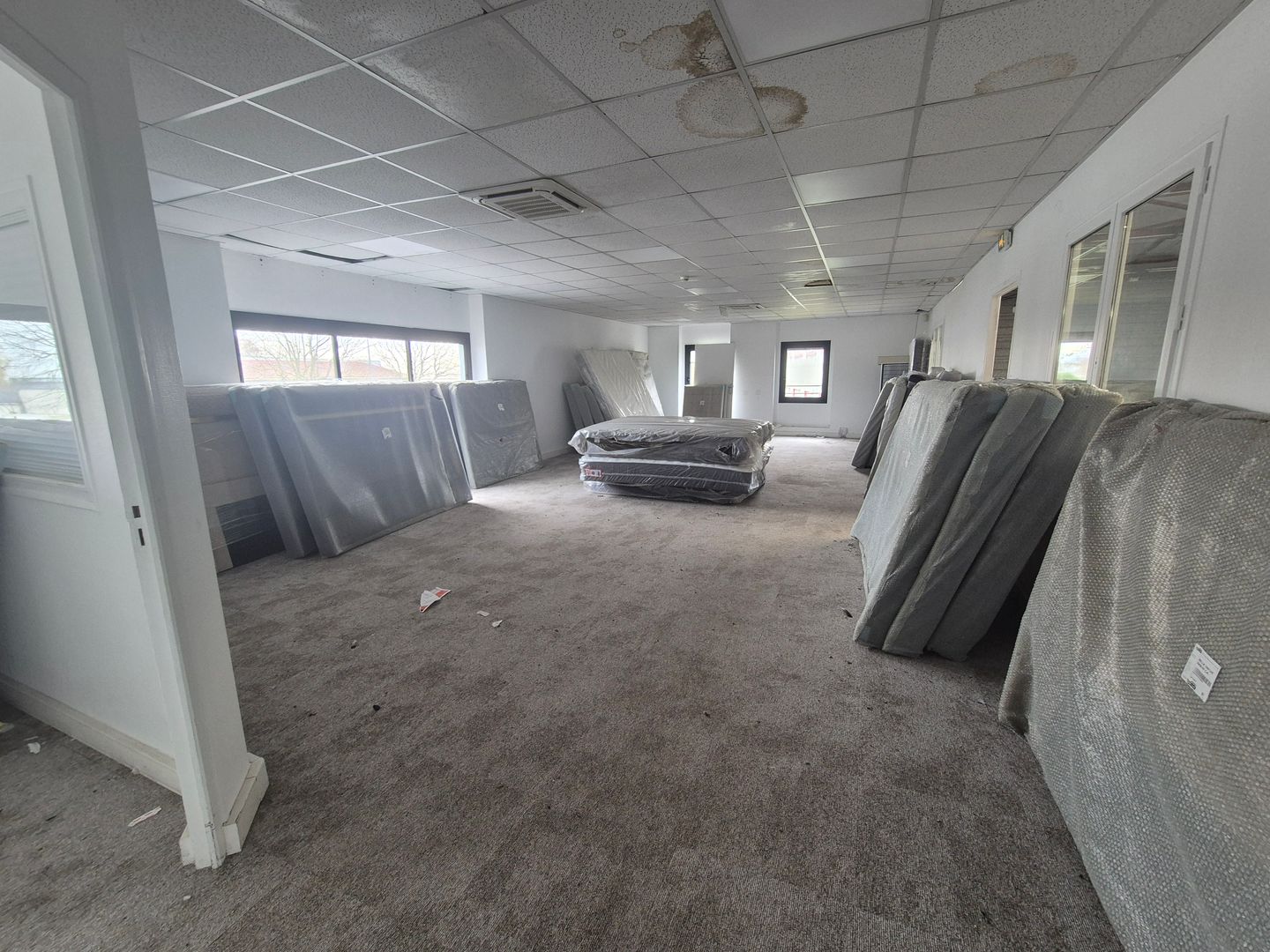 local d'activités de 611m², Saint-Soupplets (Seine-et-Marne)